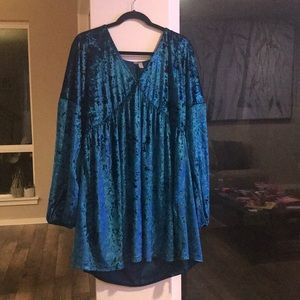 Plus size Velvet blue V-neck dress
